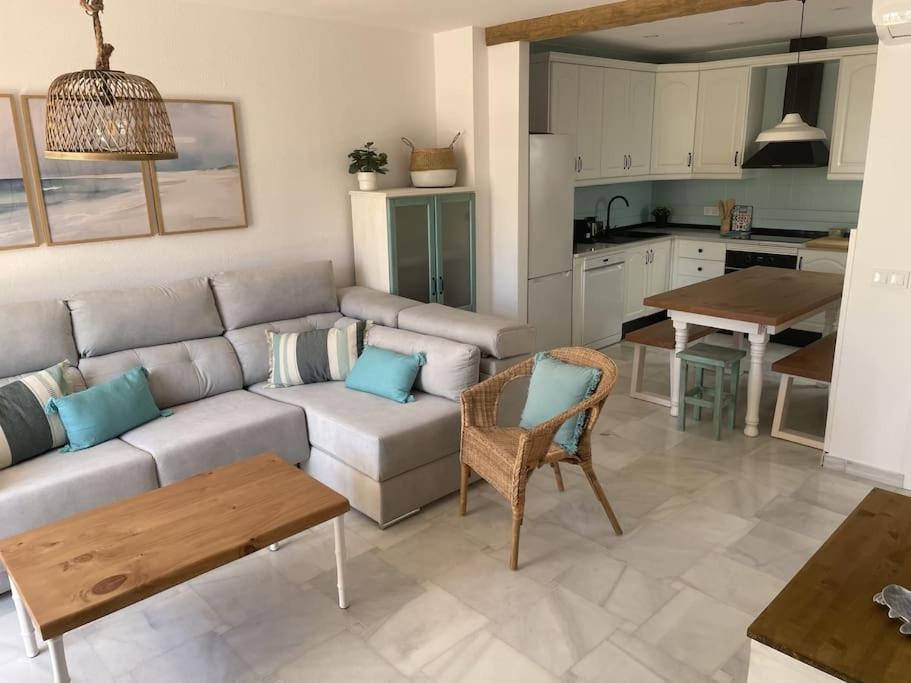 Casa Lola Conil, Azotea Al Mar Y Parking Solo Familias O Parejas Vakantiehuis Conil De La Frontera
