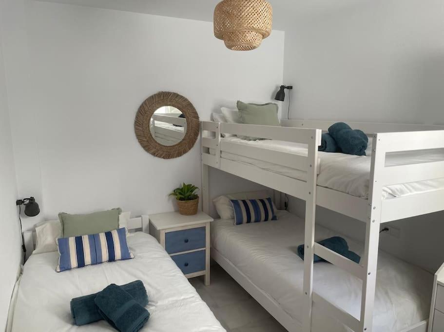 Casa Lola Conil, Azotea Al Mar Y Parking Solo Familias O Parejas Vakantiehuis